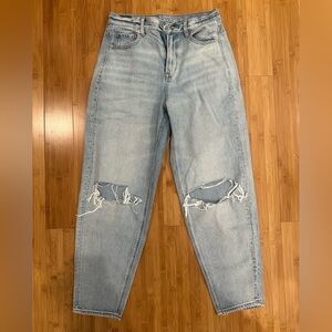 Like new American Eagle Relaxed Mom Jean